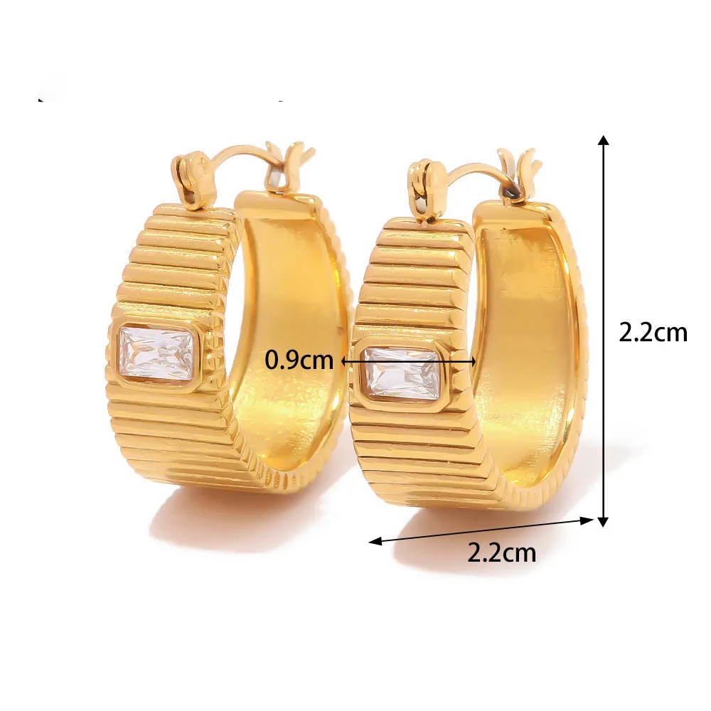 18k Gold Fashion Simple Inlaid Square White Zircon Rib Design Versatile Earrings