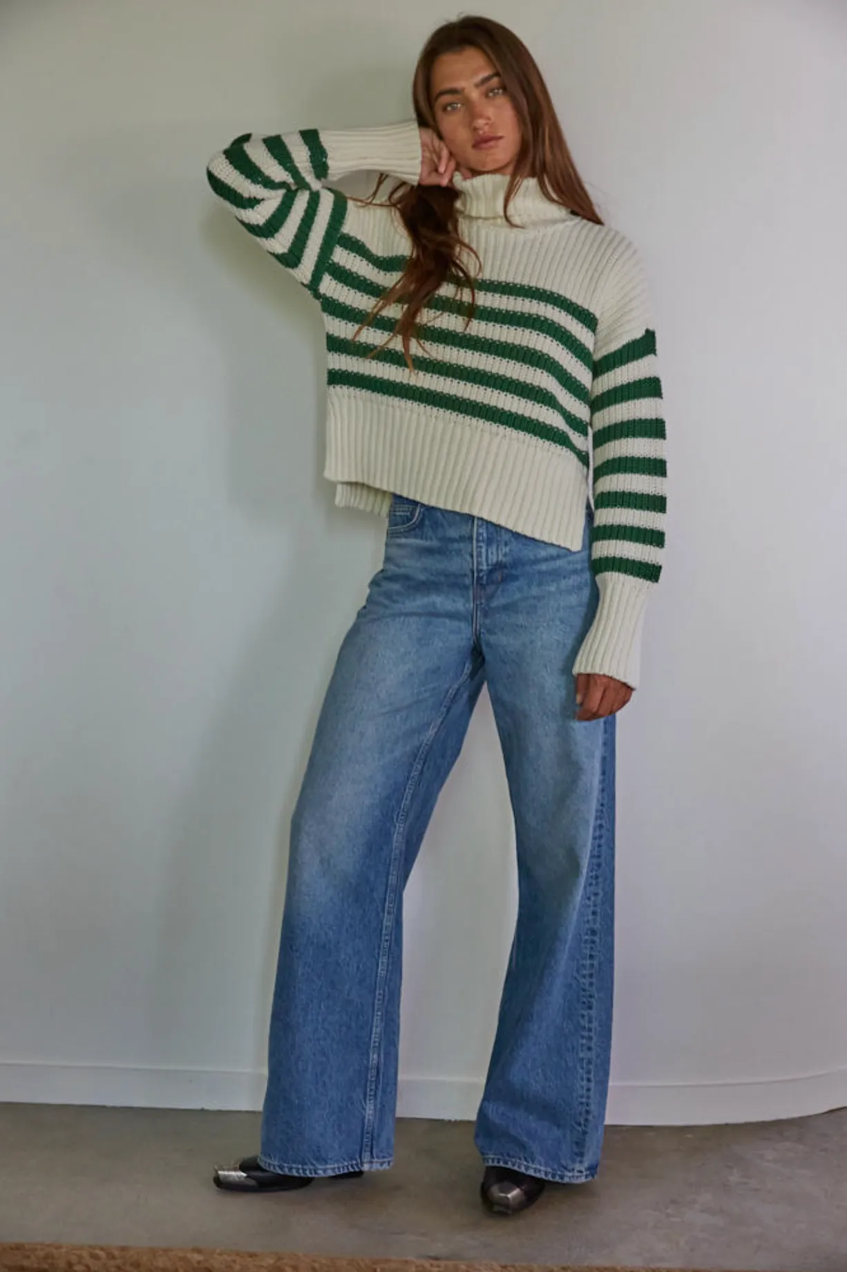 Blaire Pullover Turtleneck Sweater in Green & Ivory