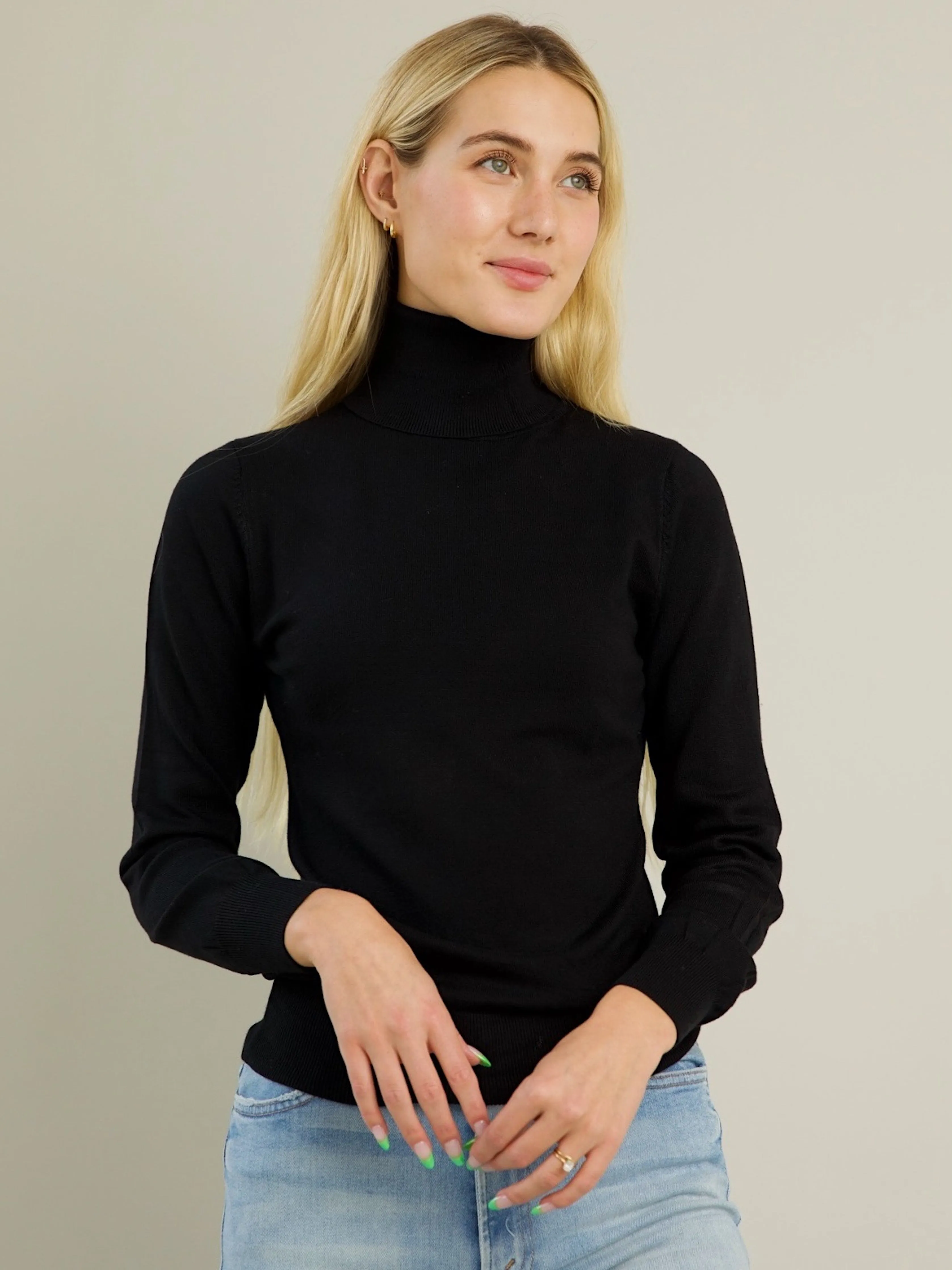 Blythe Turtleneck - Black