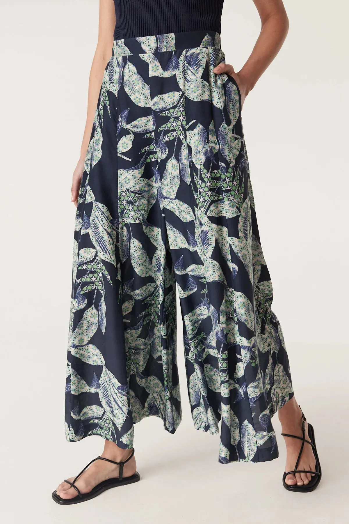 HAVANA WIDE LEG PANT | Navy Floral