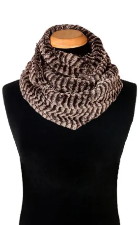 Men's Infinity Scarf - Luxury Faux Fur in 8mm