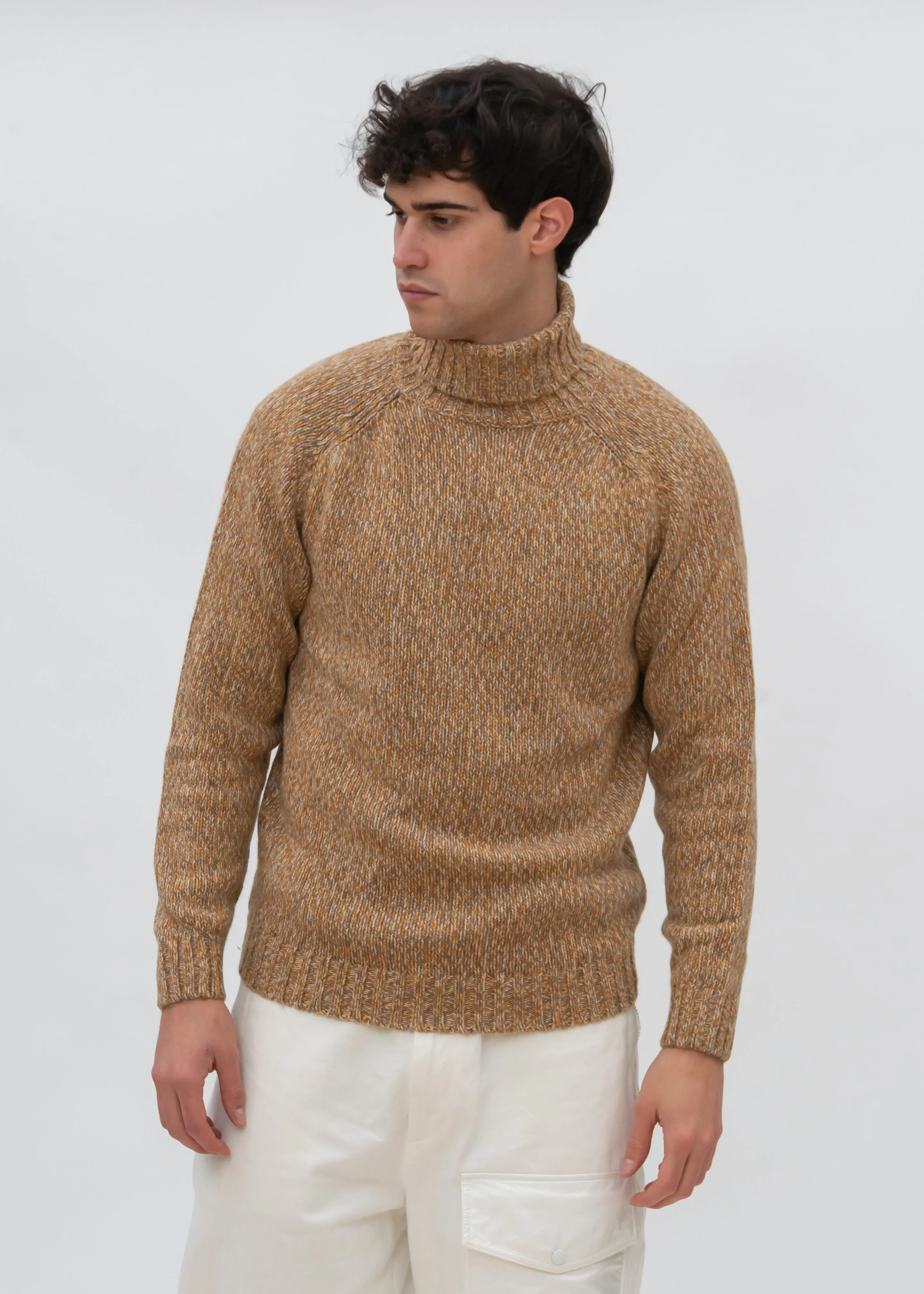 SADDLE SLEEVE MOULINE TURTLENECK SWEATER