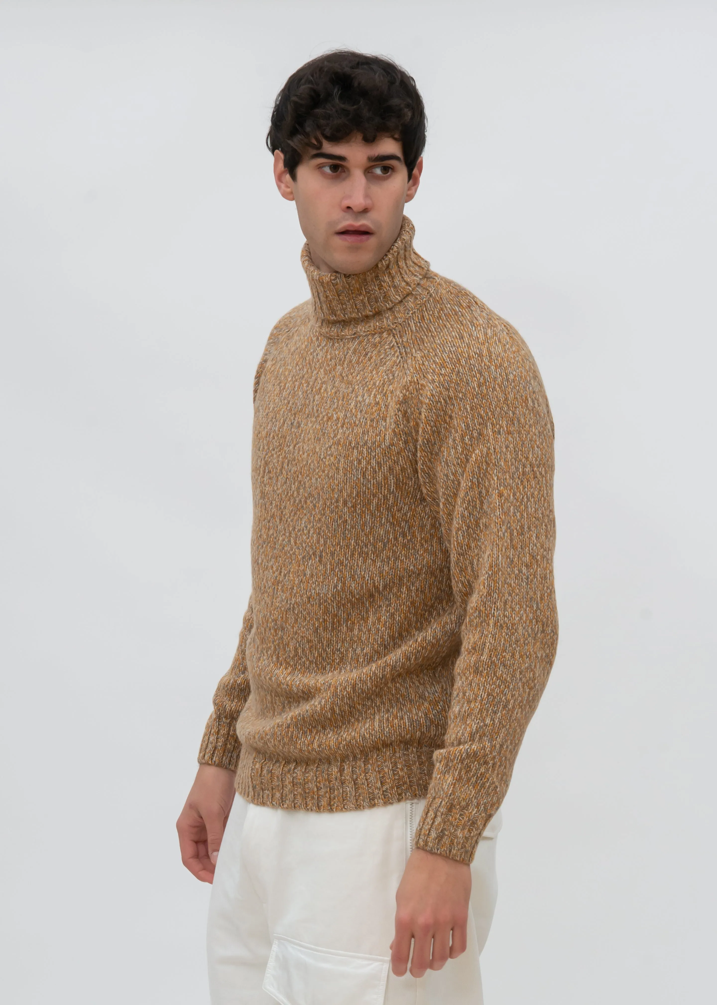 SADDLE SLEEVE MOULINE TURTLENECK SWEATER