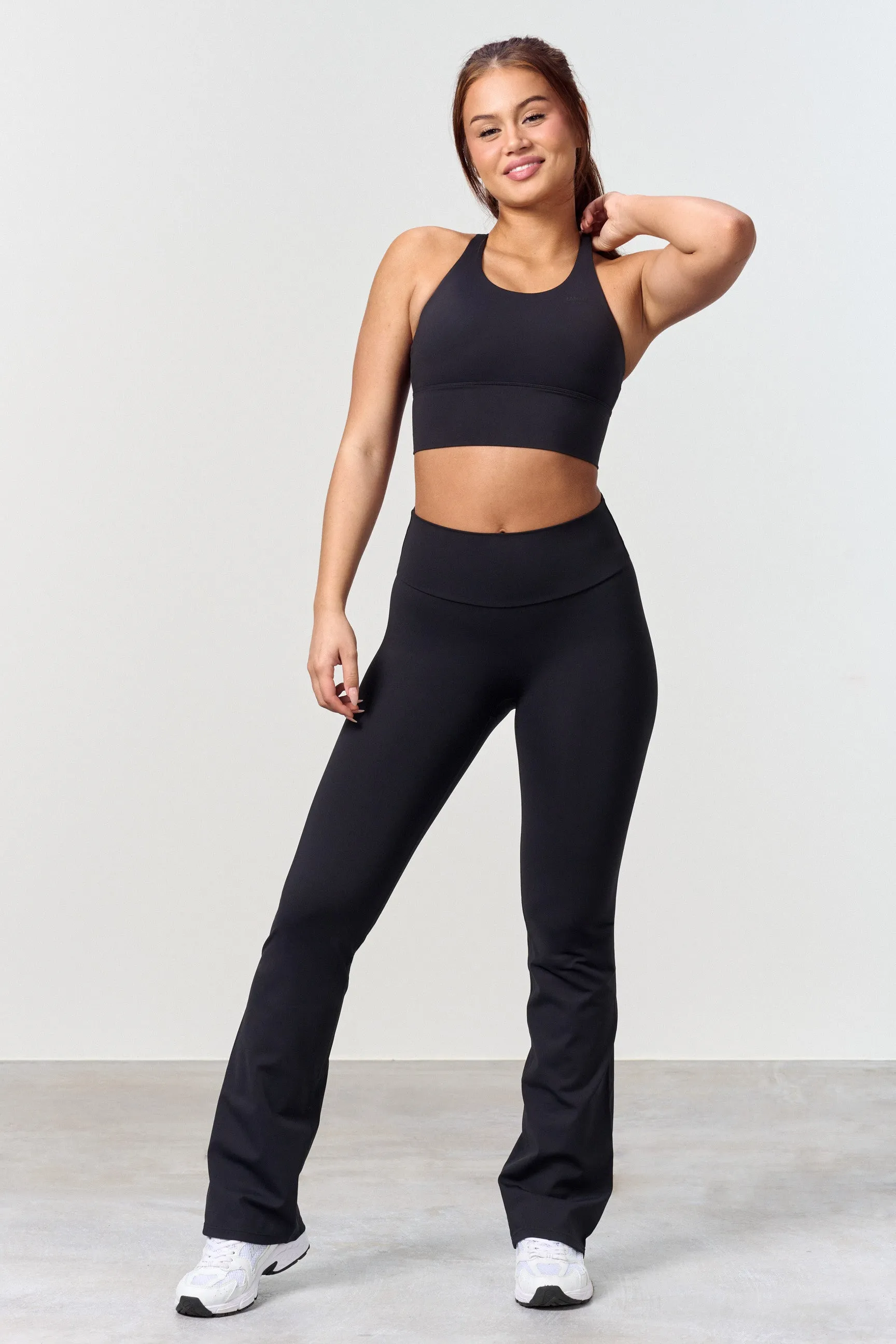 Signature Flared Leggings