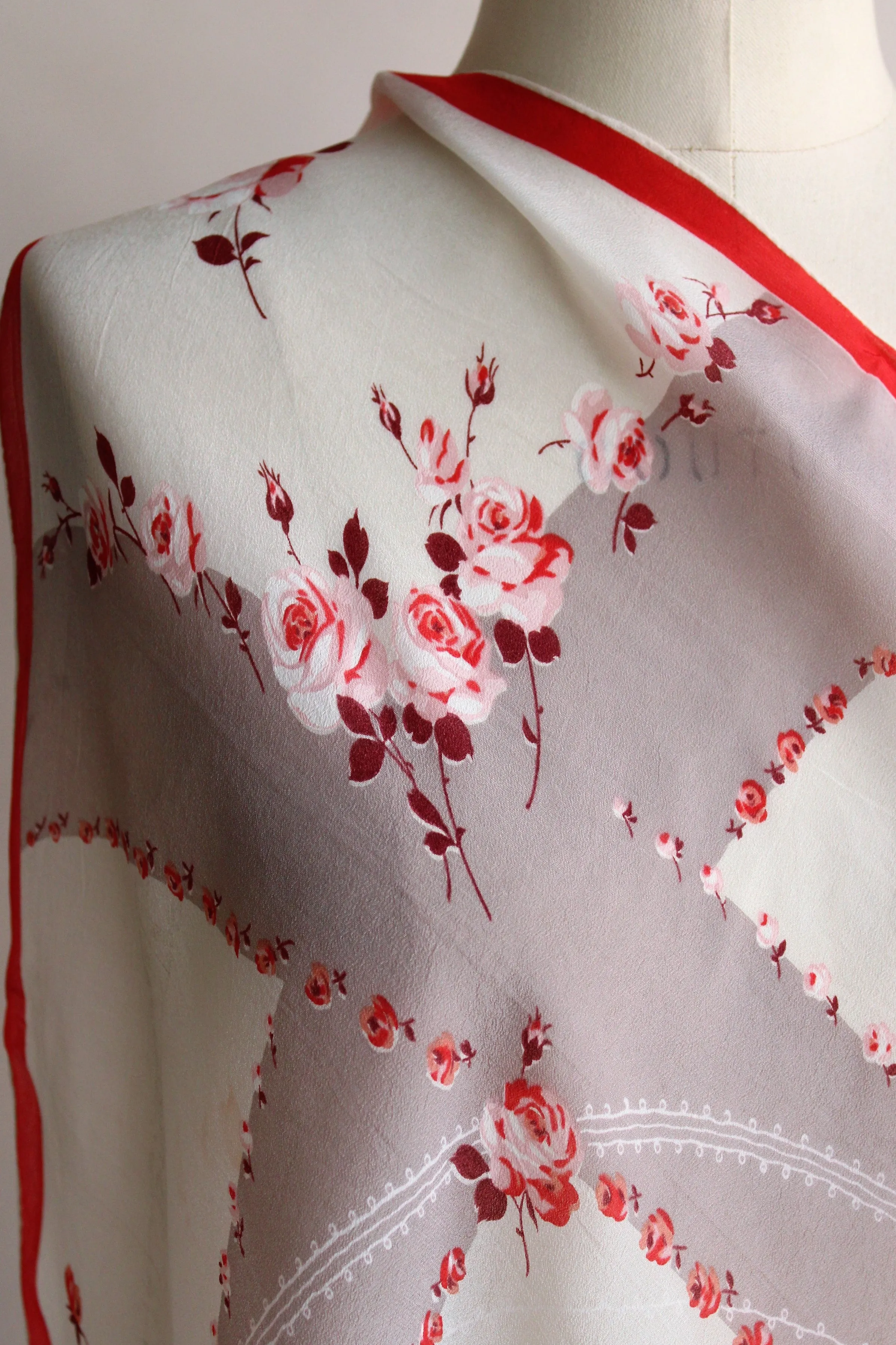 Vintage 1950s Cravenette Rose Print Chiffon Scarf